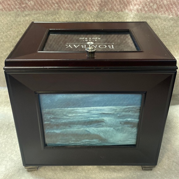 BOMBAY PHOTO BOX - Picture 1 of 10